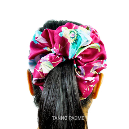 "Lily" Ultra Gentle Anti-Breakage Premium Satin Hair Scrunchie